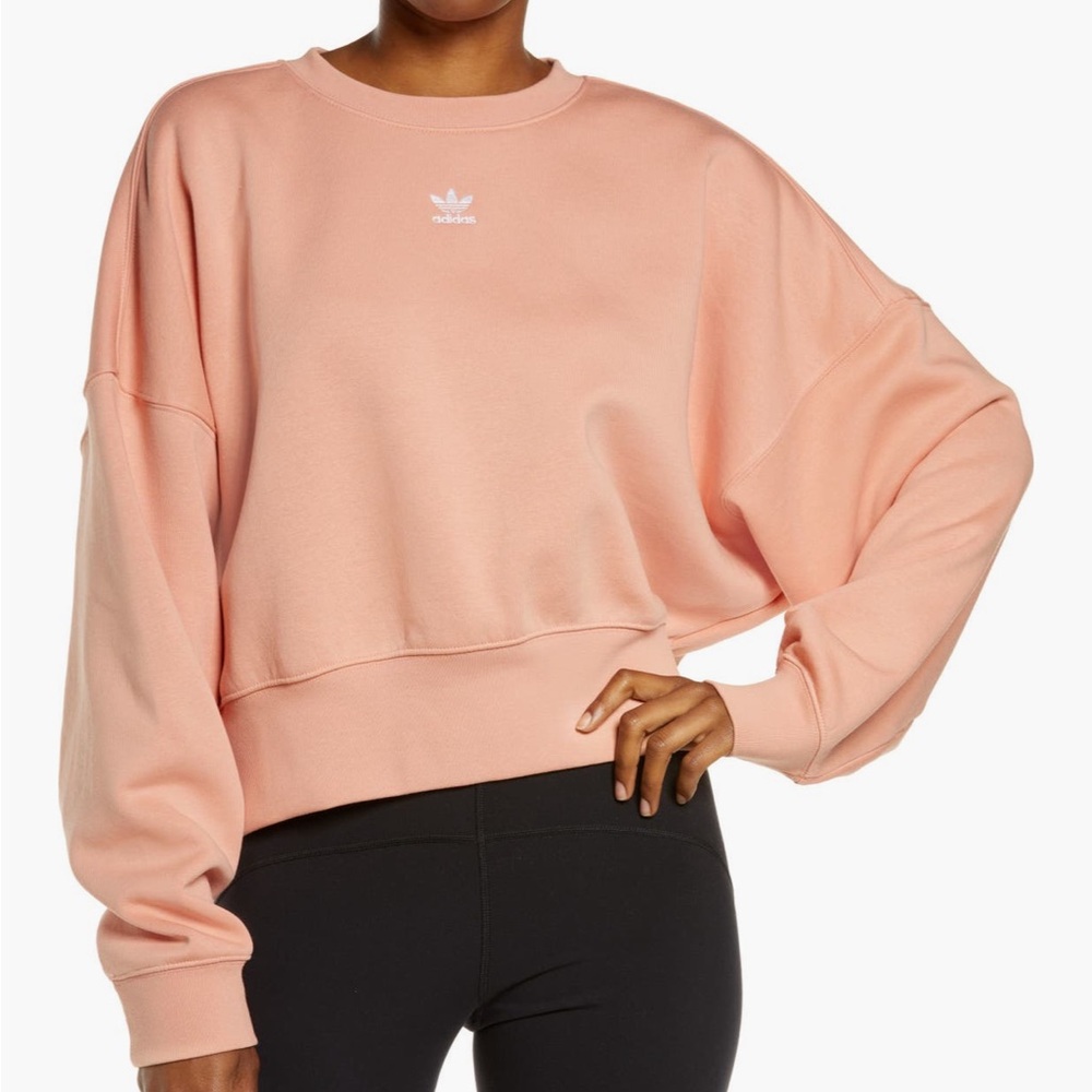 Adidas oversized cropped peach crew neck sweatshirt like new size Medium